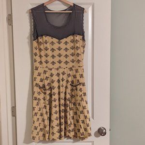 Effie's Heart Bee Dress Plus Size (1X)
